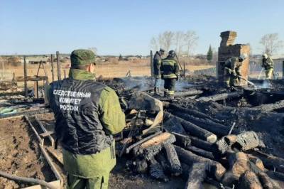 После гибели пятерых детей при пожаре в Свердловской области завели дело