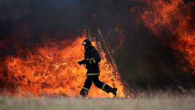 Названа возможная причина пожара в доме на Урале, где погибли пять детей