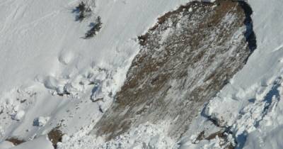 ГСЧС предупреждает: на высокогорье Карпат все еще возможны лавины
