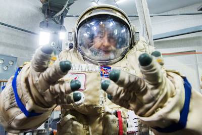 Назван размер зарплаты российских космонавтов