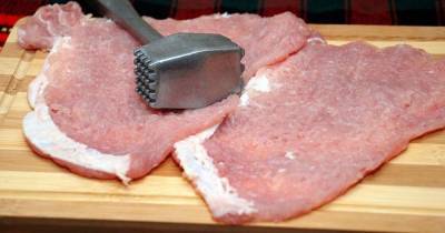 Традиционное блюдо на пасхальном столе: в Украине уже начали расти цены на свинину