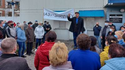 Протест в Харькове: работники авиазавода требуют выплату задолженности по зарплате – фото