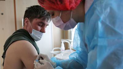 В Кремле прокомментировали ситуацию с темпами вакцинации от COVID в России