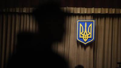 Украина заочно арестовала еще 12 самолетов России за полеты в Крым