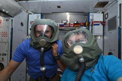 Космонавтам повысили зарплату до 500 тыс. рублей в месяц