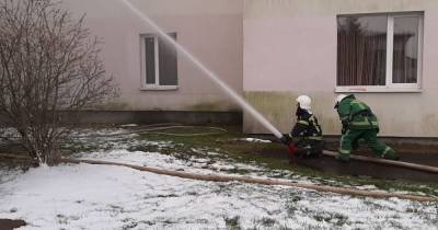 Пожар в больнице на Прикарпатье начался с "ковидного" отделения: эвакуировали более 30 пациентов
