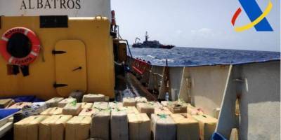 В Испании задержали троих украинских моряков, на судне нашли 18 тонн наркотиков