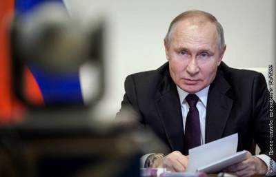 Путин раскритиковал абсурдные и унижающие людей нормы в соцсфере
