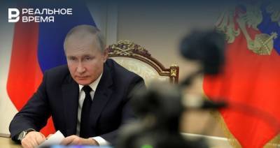 Путин заявил, что надо убирать унизительные бюрократические процедуры в соцсфере