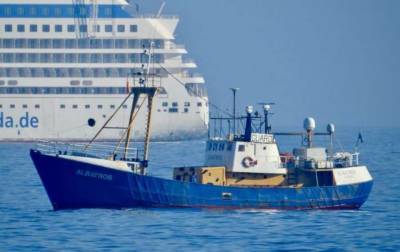 Троих украинских моряков задержали в Испании на судне с 18 тоннами кокаина