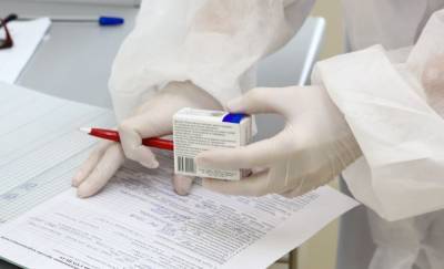 Власти попросили тюменцев не переводить зря вакцину от коронавируса