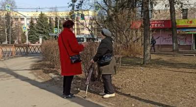 "Маску вместо хлеба?": скандал с безработными разразился на бирже труда в Ярославле
