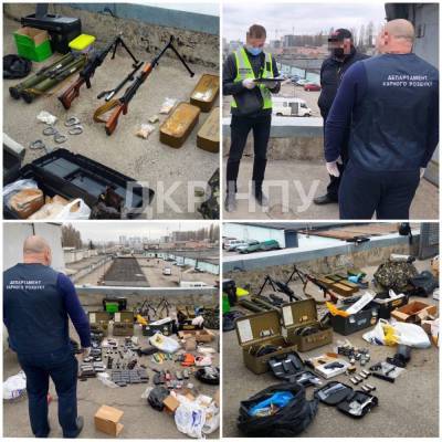 В Харькове обнаружили крупный склад оружия в гараже