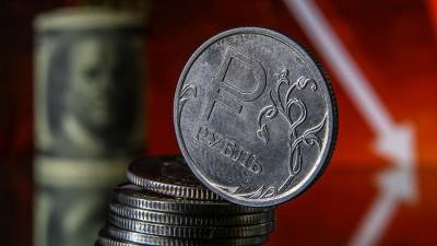 Эксперт назвал фундаментальные причины ослабления рубля