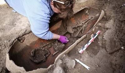 На Корсике откопали «город мертвых» со скелетами в кувшинах
