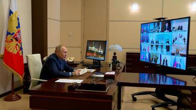 Новости на "России 24". Путин призвал избавляться от абсурдных норм в социальной сфере