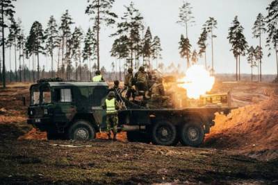 На центральном полигоне армии Эстонии прошли масштабные учения по стрельбе