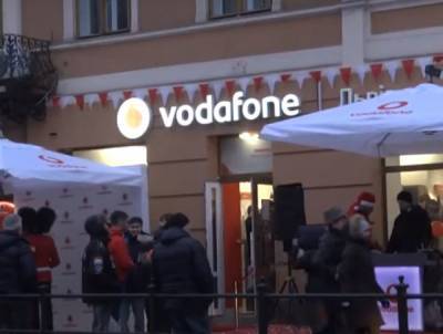 Абоненти про таке і не мріяли: стільниковий оператор Vodafone дарує три місяці безкоштовного безліміту - прості умови
