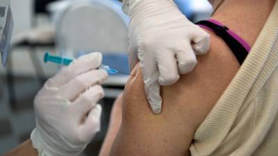 Британские ученые выяснили риски появления тромбоза от вакцин Pfizer и Moderna