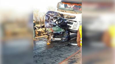 Авария трех грузовиков и легковушки под Волгоградом унесла три жизни