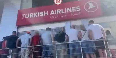 Запрет авиасообщения между РФ и Турцией: россияне не могут попасть домой из Египта