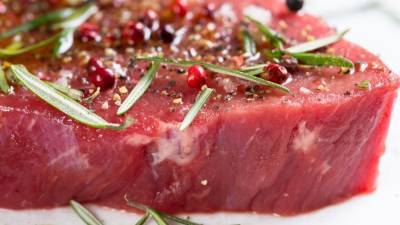 Британские ученые предупредили об опасности красного мяса для сердца