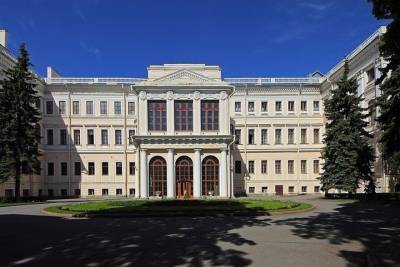 Стал известен победитель конкурса по ремонту фасада Аничкова дворца