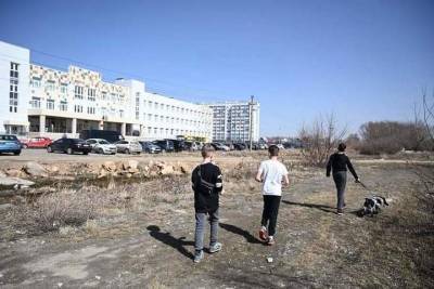 В Челябинске построят дорогу возле школы в Чурилово