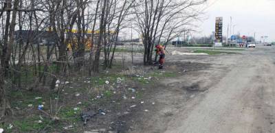 Служба автодорог Черкасщины изучила, на каких дорогах области больше всего мусора