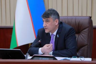 В Узбекистане политик критикует узбеков, отдающих детей в русские школы