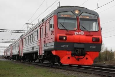 В Свердловской области вводятся дополнительные «летние» поезда