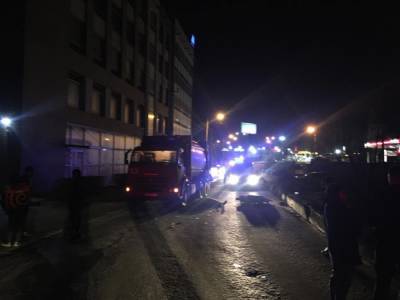 Подросток на скутере протаранил мусоровоз в Ростове-на-Дону, погибла школьница