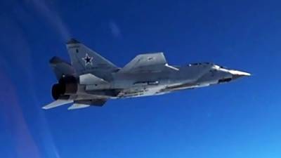МиГ-31 перехватил самолёт-разведчик США над Тихим океаном