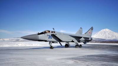 МиГ-31 ВКС РФ поднялся на перехват американского самолета-разведчика над Тихим океаном