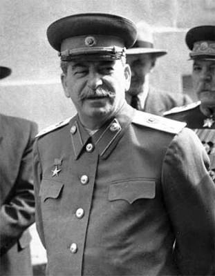 Сталин вошел в десятку идеальных политиков на Украине