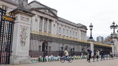 Букингемский дворец показал список приглашенных на похороны принца Филиппа
