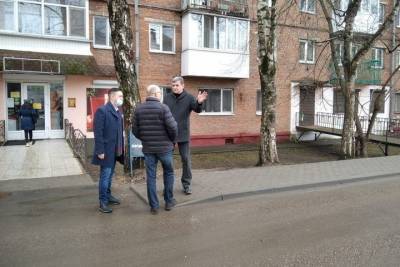 В центре Смоленска жители четырех домов избавились от парковки