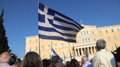 Греция планирует отменить лимит на 4 тысяч туристов в неделю из России