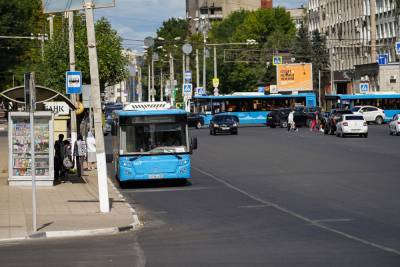 В Твери изменили расписание почти трех десятков автобусов