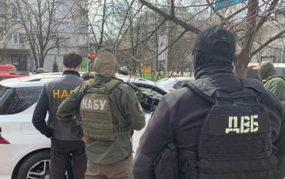Экс-чиновника полиции уличили в "откате" 980 тысяч