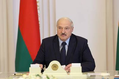 Лукашенко анонсировал серьезную встречу с Путиным в апреле в Москве