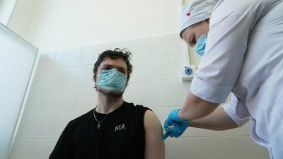 Мурашко оценил темпы вакцинации в регионах России