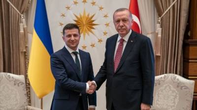 Зеленский призвал поддержать Турцию и отдыхать там вместо россиян