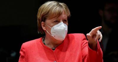 Меркель требует дополнительных полномочий для обуздания пандемии