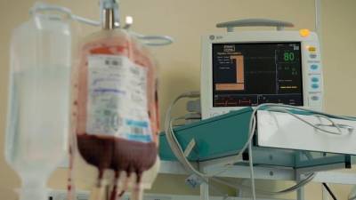 Пострадавшему при тушении "Невской мануфактуры" пожарному нашли доноров для редкой группы крови