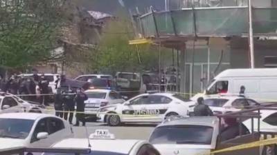 Полиция освободила заложников, удерживаемых в отделении Банка Грузии в Тбилиси