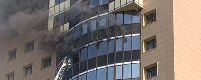 Огнеборцы потушили пожар в многоэтажном доме в Челябинске