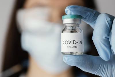 Германия: Прививки для жителей страны моложе 60 уже сейчас