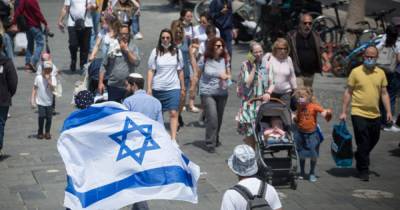 Коронавирус в мире: Израиль отменяет обязательное ношение масок на улице