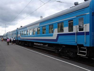 Укрзализныця хочет на праздники запустить 11 дополнительных поездов на Закарпатье